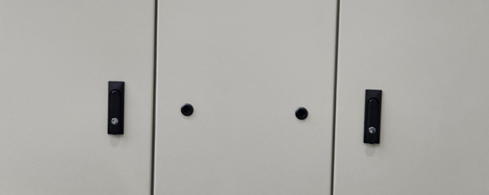 전기박스 핸들, 뻑뻑함의 이유와 해결 방법 